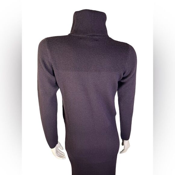 Fabulous Sweater/Skirt Outfit from Andrea Jovine in Like New Condition Size P/M - Picture 5 of 9